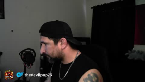 Snapshot of asanator101 chatting on 07/16/26, 06:25 devilPup75 online show from 07/16/26, 06:25