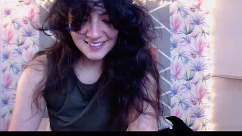 Saray online show from 11/08/25, 01:17