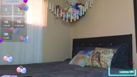 Snapshot of asenaesmee chatting on 12/18/24, 07:08 Asena online show from 12/18/24, 07:08