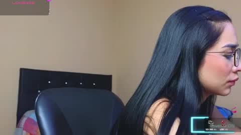 Snapshot of asenaesmee chatting on 02/12/25, 04:33 Asena online show from 02/12/25, 04:33