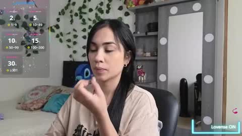 Snapshot of asenaesmee chatting on 09/10/25, 06:19 Asena online show from 09/10/25, 06:19