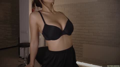 Snapshot of asensse chatting on 12/10/24, 08:16 Call me Ann online show from 12/10/24, 08:16