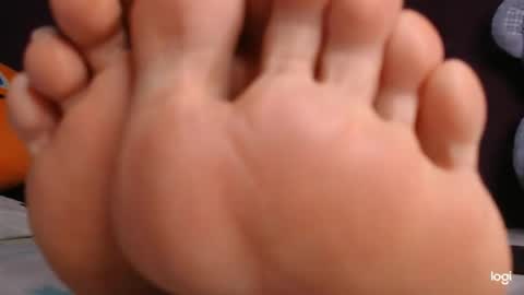 Snapshot of ash_nicefeet chatting on 05/25/26, 06:47 ashley online show from 05/25/26, 06:47