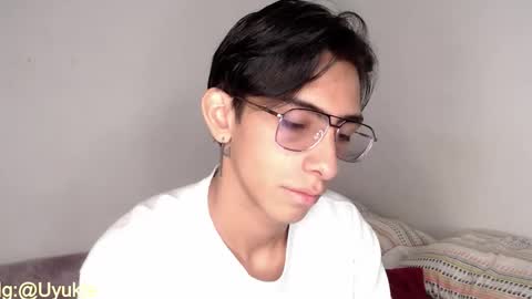 Snapshot of ash_v1 chatting on 11/27/25, 02:13 Ash online show from 11/27/25, 02:13