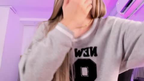 ash_valentine online show from 04/07/26, 07:47