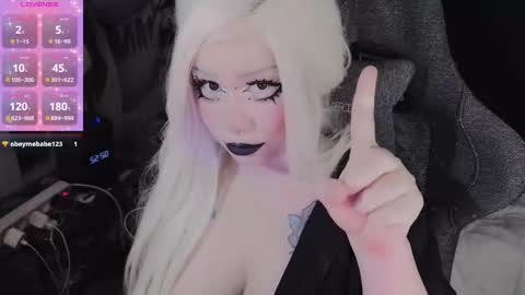 Sasha next stream December 4st  at  0000- 0030 am German time online show from 01/15/26, 11:52