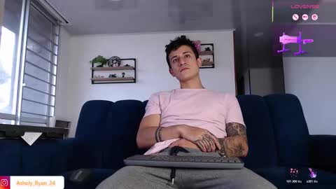 Snapshot of ashely_ryan24 chatting on 03/22/26, 08:45 Ashley And Ryan online show from 03/22/26, 08:45