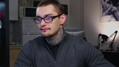 Snapshot of asher_88 chatting on 12/09/24, 01:24 Jerk Machine online show from 12/09/24, 01:24