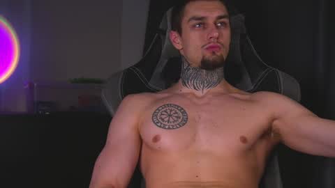 Snapshot of asher_88 chatting on 02/03/25, 04:04 Jerk Machine online show from 02/03/25, 04:04