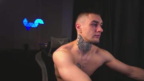 Snapshot of asher_88 chatting on 02/12/25, 05:58 Jerk Machine online show from 02/12/25, 05:58