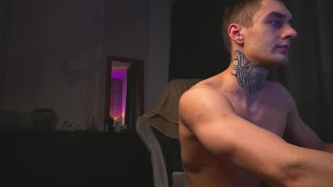 Snapshot of asher_88 chatting on 03/08/25, 04:28 Jerk Machine online show from 03/08/25, 04:28