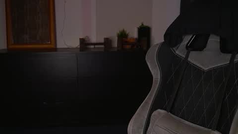 Snapshot of asher_88 chatting on 09/09/25, 04:39 Jerk Machine online show from 09/09/25, 04:39