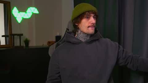 Snapshot of asher_88 chatting on 10/06/25, 11:29 Jerk Machine online show from 10/06/25, 11:29