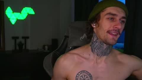 Snapshot of asher_88 chatting on 10/09/25, 01:31 Jerk Machine online show from 10/09/25, 01:31