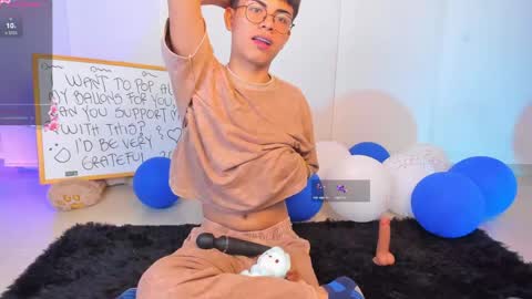 Snapshot of asher_you chatting on 05/04/26, 04:30 Asher online show from 05/04/26, 04:30