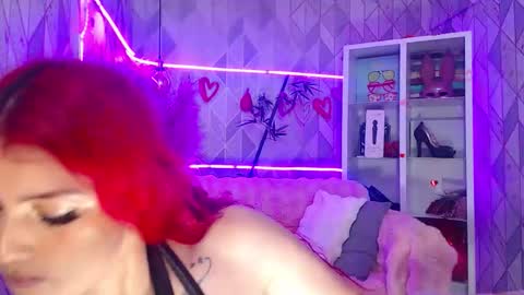 Snapshot of asheybakerx chatting on 11/09/25, 11:08 Ashey online show from 11/09/25, 11:08