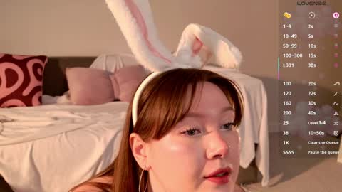 Ash online show from 04/11/26, 12:20