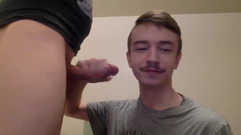 Snapshot of ashingwest97 chatting on 09/26/25, 03:21 Ashing online show from 09/26/25, 03:21