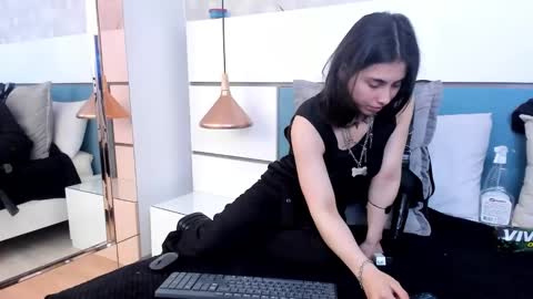 Snapshot of ashkoreh chatting on 10/26/25, 07:20 Ashkoreh online show from 10/26/25, 07:20