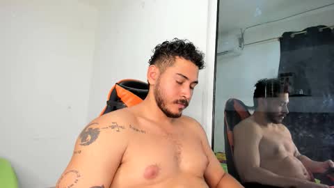 Snapshot of ashlan_king chatting on 11/22/25, 12:15 ashlan_king online show from 11/22/25, 12:15