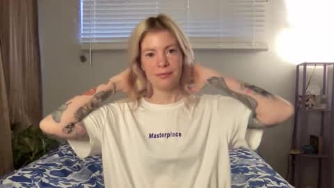 Ashlee online show from 02/18/26, 03:30
