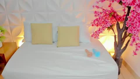 ASHLEY online show from 02/09/25, 03:00