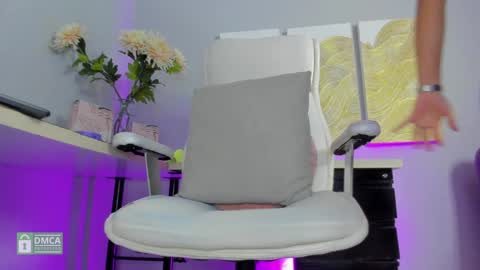 Ashley online show from 12/15/24, 10:28