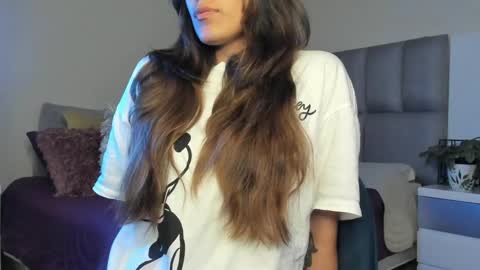 Carolina  online show from 01/06/25, 11:31