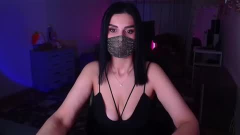   Yasmina   online show from 12/05/24, 04:09