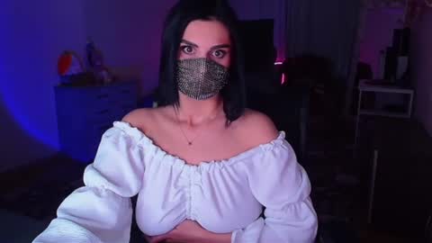   Yasmina   online show from 12/06/24, 08:05