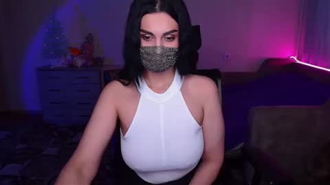   Yasmina   online show from 01/08/25, 08:06