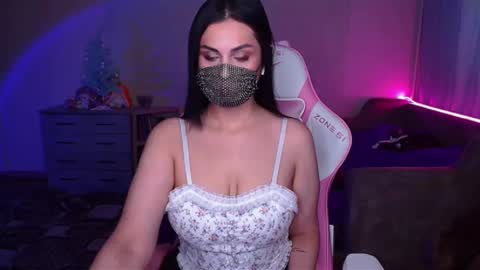   Yasmina   online show from 02/02/25, 04:59