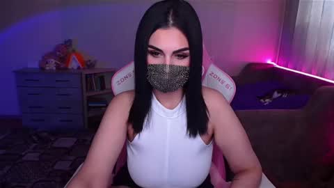   Yasmina   online show from 03/10/25, 03:45