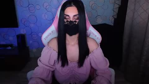   Yasmina   online show from 11/27/25, 05:09