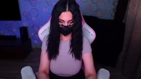   Yasmina   online show from 11/29/25, 07:22