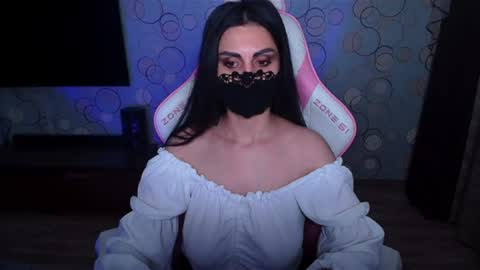 Snapshot of ashley__cooper__ chatting on 07/10/26, 04:39 Yasmina online show from 07/10/26, 04:39