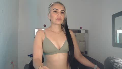 ashley__tylor online show from 01/14/25, 09:24