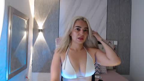Snapshot of ashley__tylor chatting on 07/20/26, 04:09 ashley__tylor online show from 07/20/26, 04:09