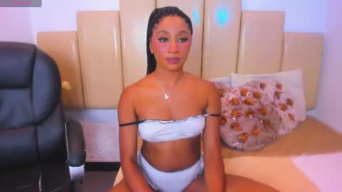 Snapshot of ashley__walker chatting on 06/19/26, 03:55 ashley online show from 06/19/26, 03:55