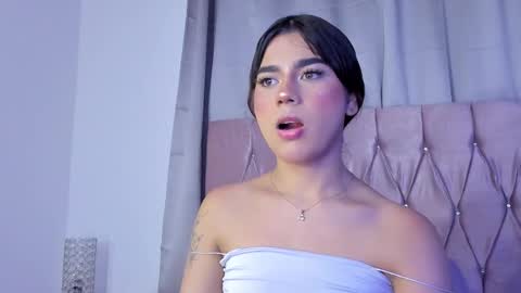 Snapshot of ashley_piinkk chatting on 02/26/25, 07:31 Ashley online show from 02/26/25, 07:31