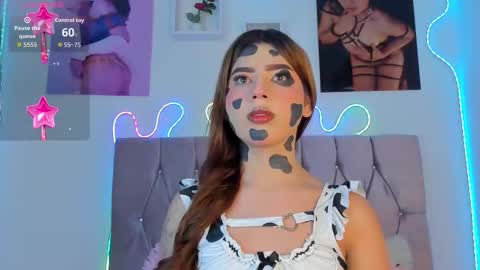 Snapshot of ashley_piinkk chatting on 10/19/25, 10:38 Ashley online show from 10/19/25, 10:38