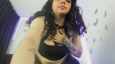 Ashley online show from 12/17/25, 01:00