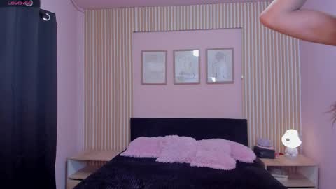 ashleycooper_2 online show from 11/10/25, 04:50