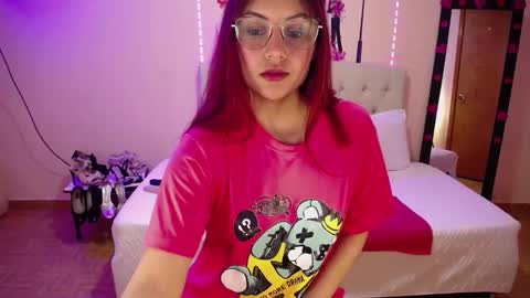 Snapshot of ashleyevanz chatting on 01/29/25, 06:22 Ashlei Evanz online show from 01/29/25, 06:22
