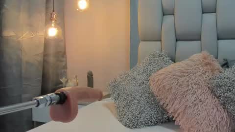 AshleyHill online show from 10/17/25, 04:48