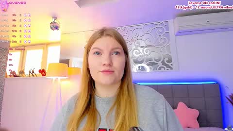 Snapshot of ashleyjonse chatting on 10/22/25, 04:57 AshleyJonse online show from 10/22/25, 04:57