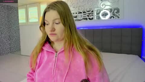 AshleyJonse online show from 01/18/26, 06:39