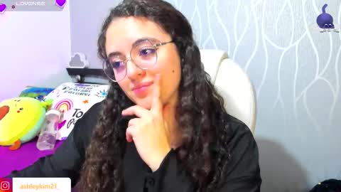 .. Ashley .. online show from 01/15/26, 01:54