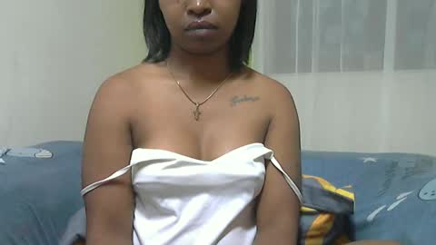 Snapshot of ashleyqueen_x chatting on 10/03/25, 06:16 ashleyqueen X online show from 10/03/25, 06:16