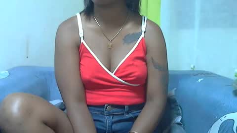 Snapshot of ashleyqueen_x chatting on 11/23/25, 07:24 ashleyqueen X online show from 11/23/25, 07:24